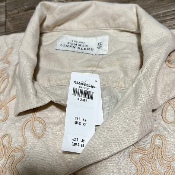 Men’s casual button down ￼ Abercrombie and Fitch size XL - Picture 2 of 3